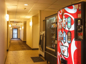 Red Roof Inn PLUS+ Miami Airport