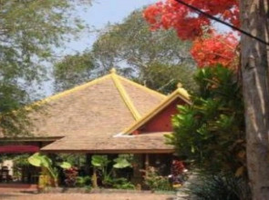 Nam Khan Villas Resort