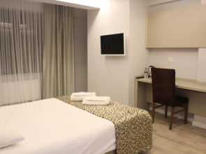 The Corner Inn Hotels By Suit