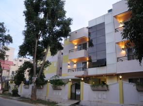 Maple Suites Serviced Apartments