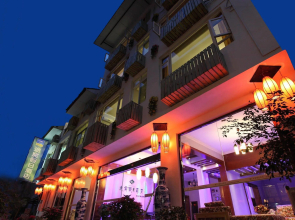 Mount Emei Towo Holiday Hotel