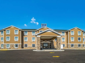 Cobblestone Hotel & Suites - Alpine