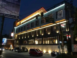 Creative RestArt Hotel By Damn I love Indonesia