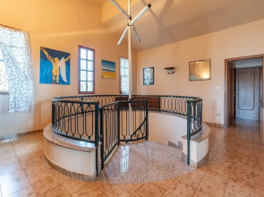 Marvellous Holiday Home near Palermo with Pool & Garden