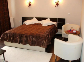 Hotel Piscul Negru