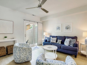 Walk to Shore & Boardwalk: Bethany Beach Retreat