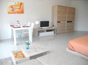 Chic Karon Studio with WIFI