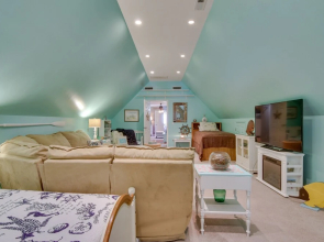 Spacious + Family-friendly Home in Chincoteague!
