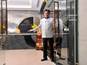 White Lotus Hotel Saigon