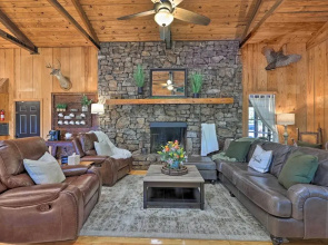 Waterfront Deck: Home on Ouachita River!