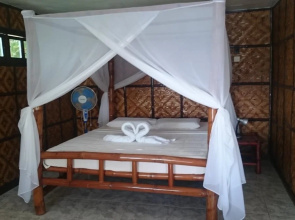 Coco White Beach Resort