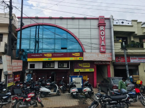 OYO 82905 Hotel Royal