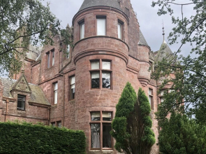 Dalmore House - The Duchess Apartment