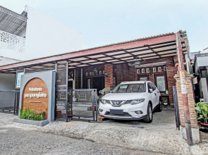 OYO 92757 Ndalem Pusponyidro Syariah