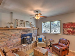 Prescott Home w/ Fireplace ~ 2 Mi to Downtown!