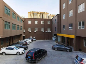Rujia Pebble Hotel (Lianyungang High-speed Railway Station Yanhe Alley)