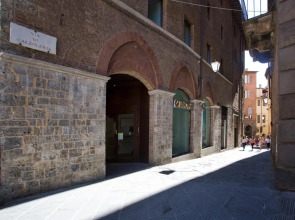 IL TOLOMEI - Central in the middle of main street
