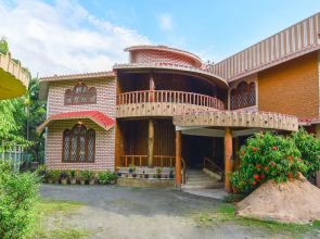 OYO 15933 Hotel V Square