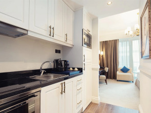 Отель Dukes The Palm Dubai