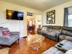 Walk to University of Cincinnati: Historic Home!
