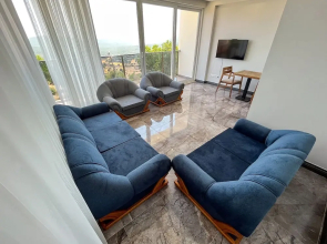 Villa With Private Pool Garden - All Rooms w AC