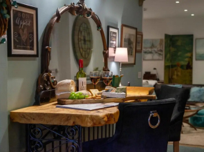 1 Bed LUX garden flat Central Bournemouth Parking