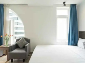 La Airport Tan Binh Hotel