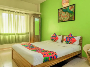 Fabhotel Saraswati Niwas