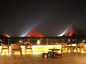 Sahara Pyramids Inn