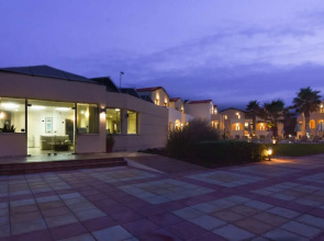 GT Beach Hotel