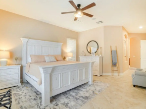Goodyear Oasis w/ Private Pool & Hot Tub!