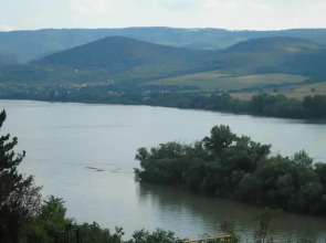 DunaKanyar ApartmanHáz