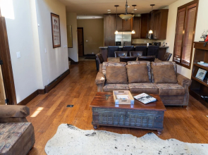 Tacoma Vista Three Bedroom Home