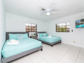 Casalinda - Hollywood Florida