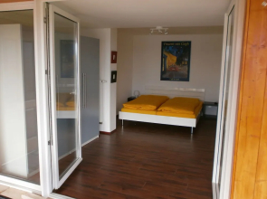 Mediterranean-style Flat With Wood Stove, Terrace and a Terrific View of the Edersee dam