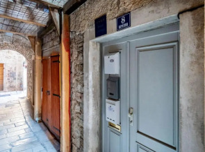 Feel like an Emperor Apartment