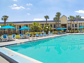 Days Inn by Wyndham Orlando Airport Florida Mall