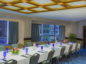 Hyatt Regency Buffalo / Hotel and Conference Center