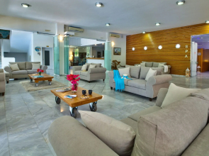 Paxos Club Resort & SPA