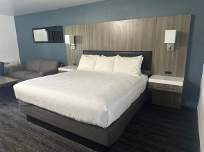 Oyster Bay Inn & Suites