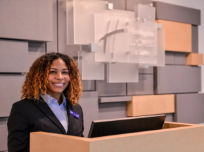 Holiday Inn Express New Orleans - St Charles (ex Modern Hotel)