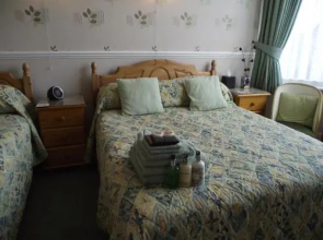 Ginnie's Guesthouse