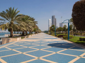 Centro Al Manhal by Rotana