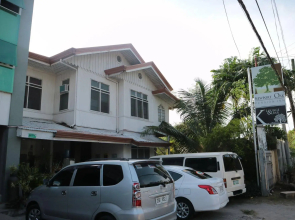 Newport Oak Pension Inn