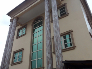 Sugarland Hotel & Suites