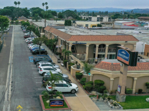 Howard Johnson by Wyndham Buena Park