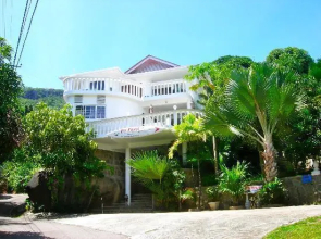 Le Pti Payot Guest House