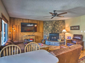 Main St Condo in Tannhauser With Balcony!