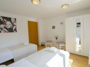 AURA Guesthouse Ljubljana