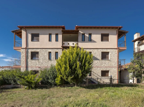 Eleon Suites & Apartments